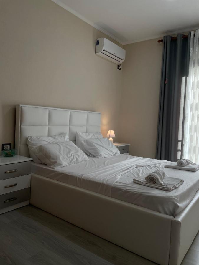 Appartement Stone City Apartament à Gjirokastër Extérieur photo