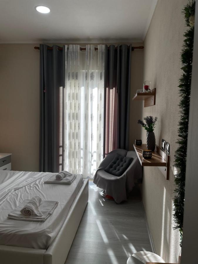 Appartement Stone City Apartament à Gjirokastër Extérieur photo