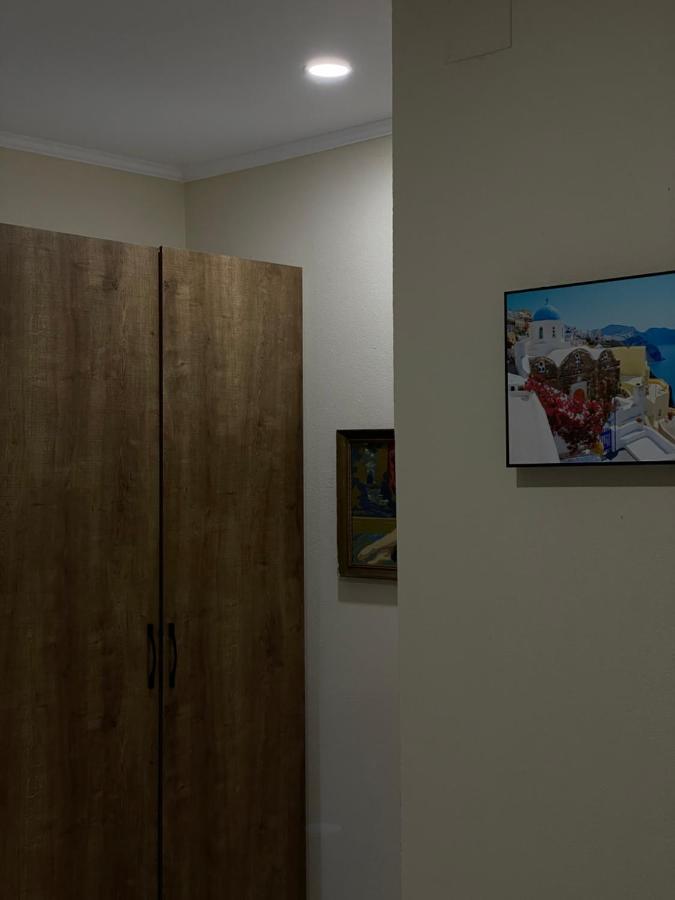 Appartement Stone City Apartament à Gjirokastër Extérieur photo