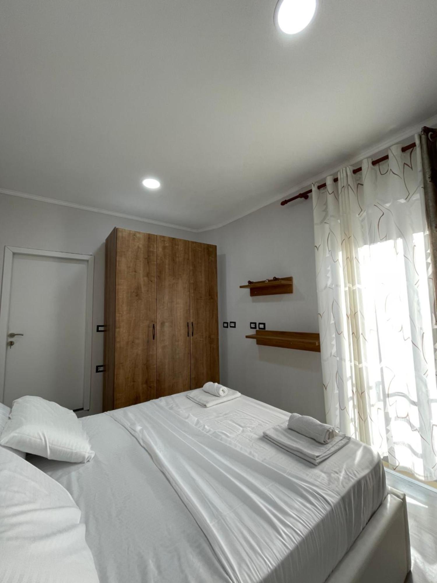 Appartement Stone City Apartament à Gjirokastër Extérieur photo